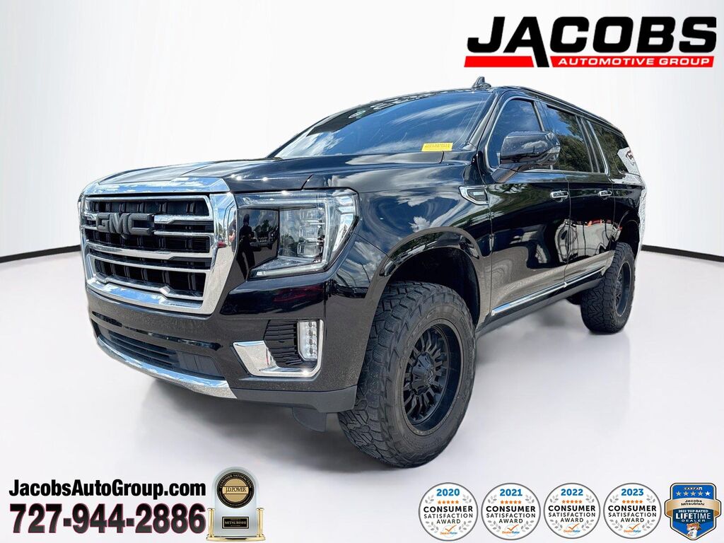 2023 GMC Yukon XL SLT — photo 1 of 13