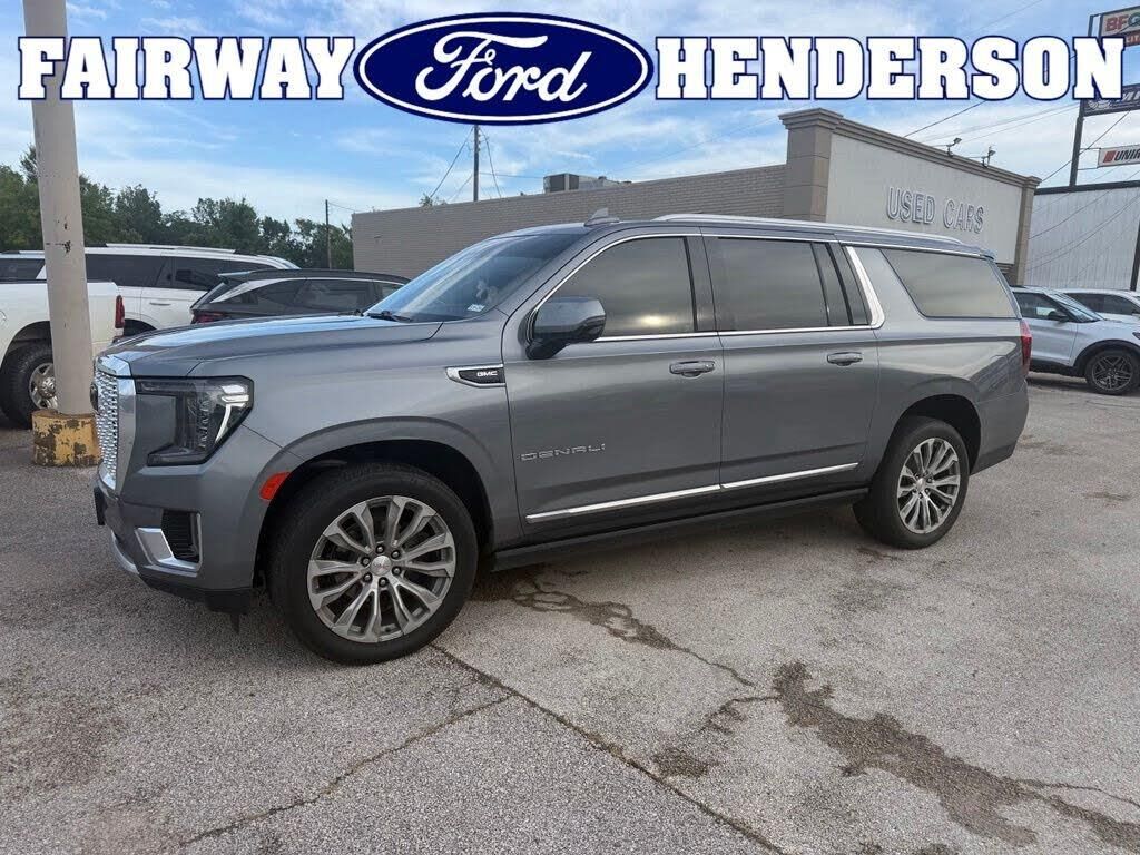 2021 GMC Yukon XL Denali — photo 1 of 1