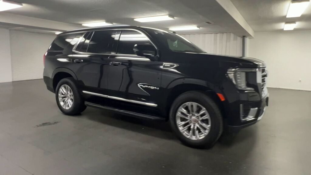 2021 GMC Yukon SLT — photo 1 of 7