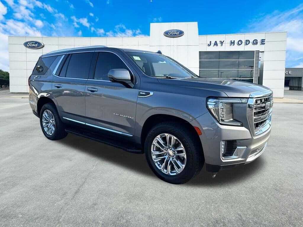 2021 GMC Yukon SLT — photo 1 of 1