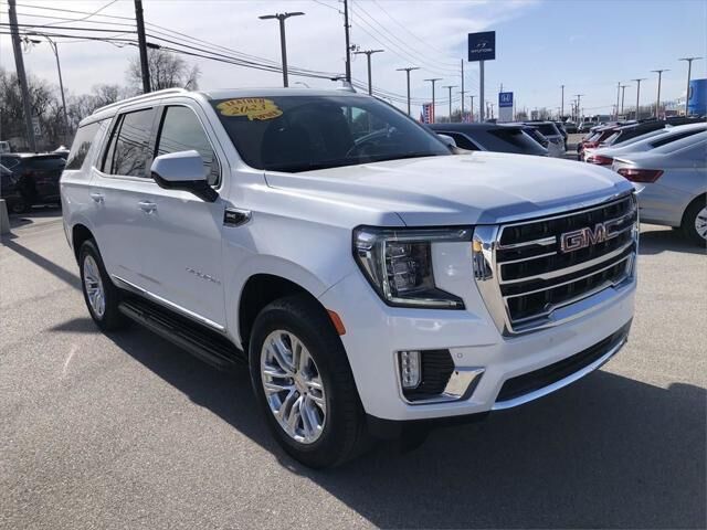 2023 GMC Yukon SLT