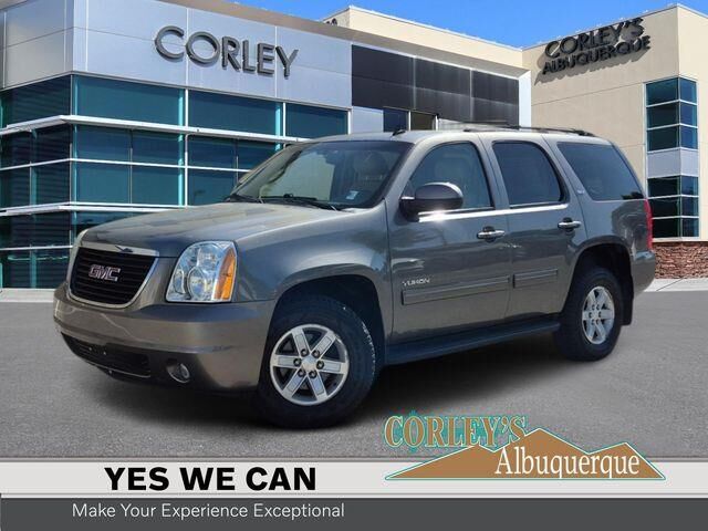 2012 GMC Yukon SLT — photo 1 of 13