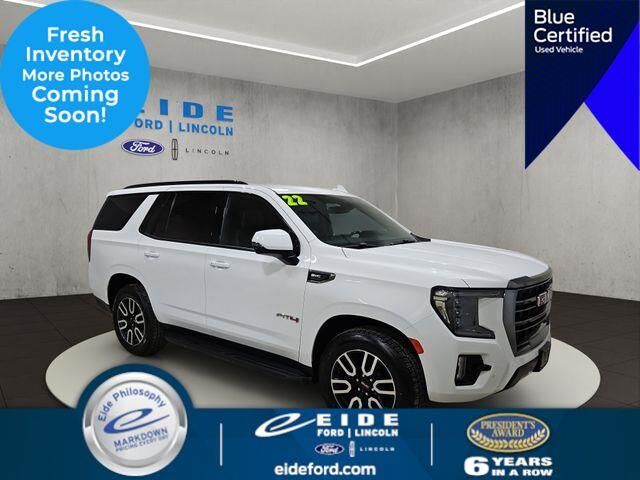 2022 GMC Yukon AT4 — photo 1 of 12