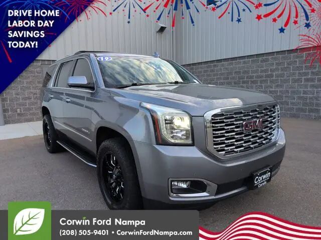 2019 GMC Yukon Denali — photo 1 of 13