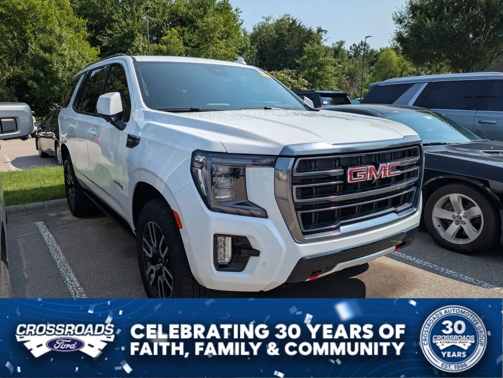 2024 GMC Yukon AT4 — photo 1 of 7