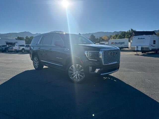 2022 GMC Yukon Denali — photo 1 of 13