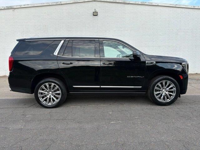 2023 GMC Yukon Denali — photo 1 of 13