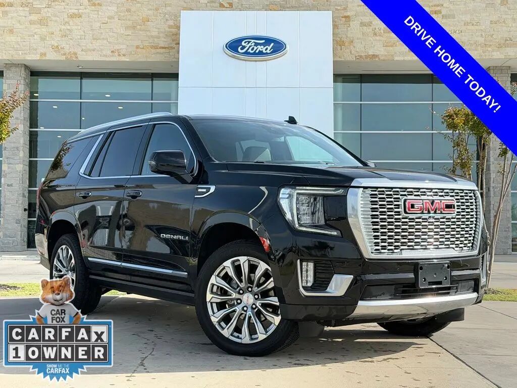 2024 GMC Yukon Denali — photo 1 of 17