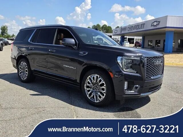 2023 GMC Yukon Denali Ultimate — photo 1 of 13
