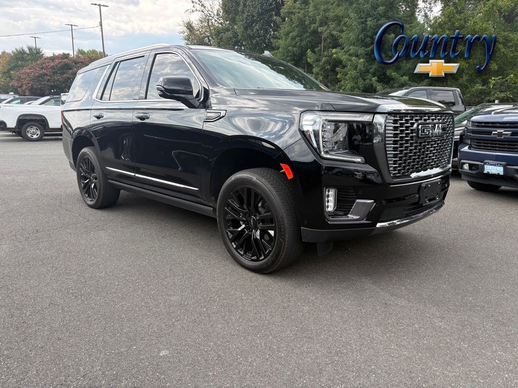 2024 GMC Yukon Denali Ultimate — photo 1 of 12