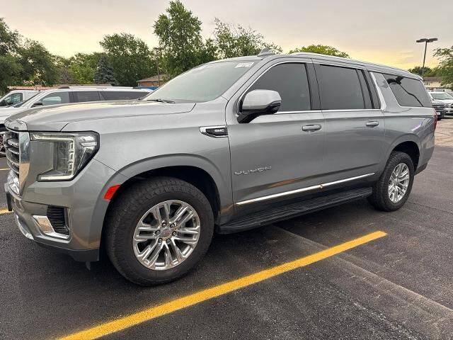 2023 GMC Yukon XL SLT