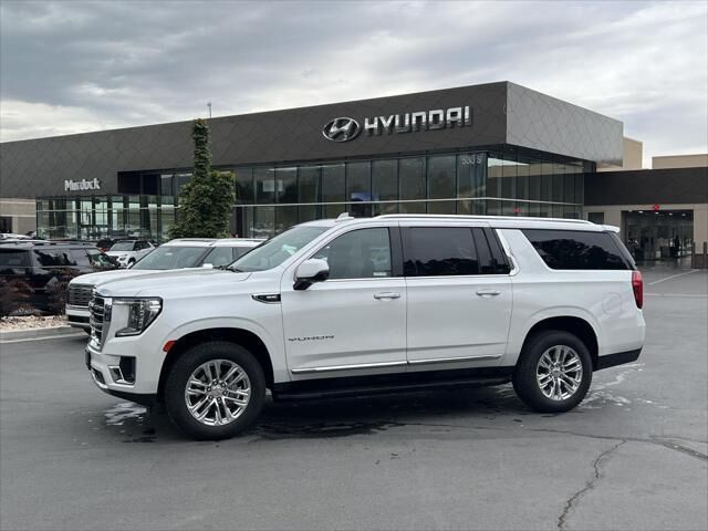 2022 GMC Yukon XL SLT