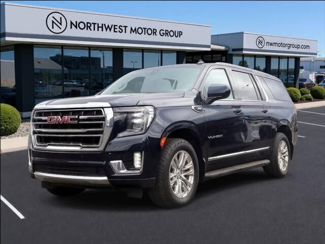 2023 GMC Yukon XL SLT — photo 1 of 4