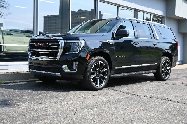 2022 GMC Yukon XL SLT