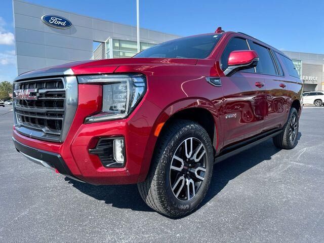 2023 GMC Yukon XL AT4