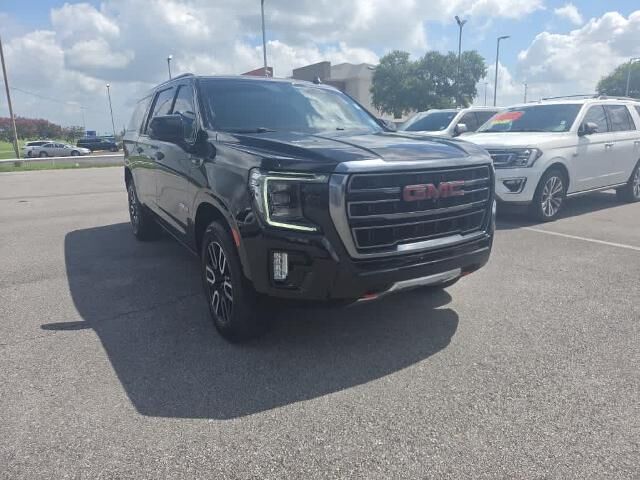 2021 GMC Yukon XL AT4