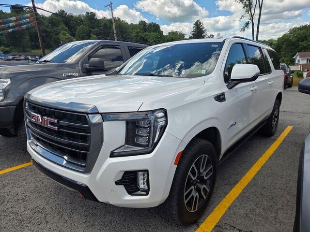 2023 GMC Yukon XL AT4