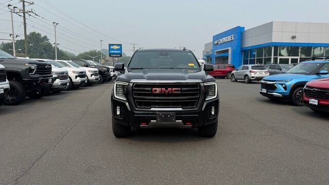 2023 GMC Yukon XL AT4