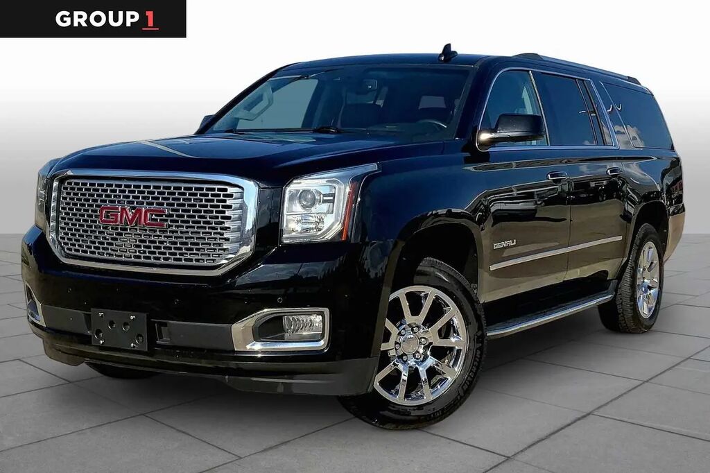 2016 GMC Yukon XL Denali — photo 1 of 13