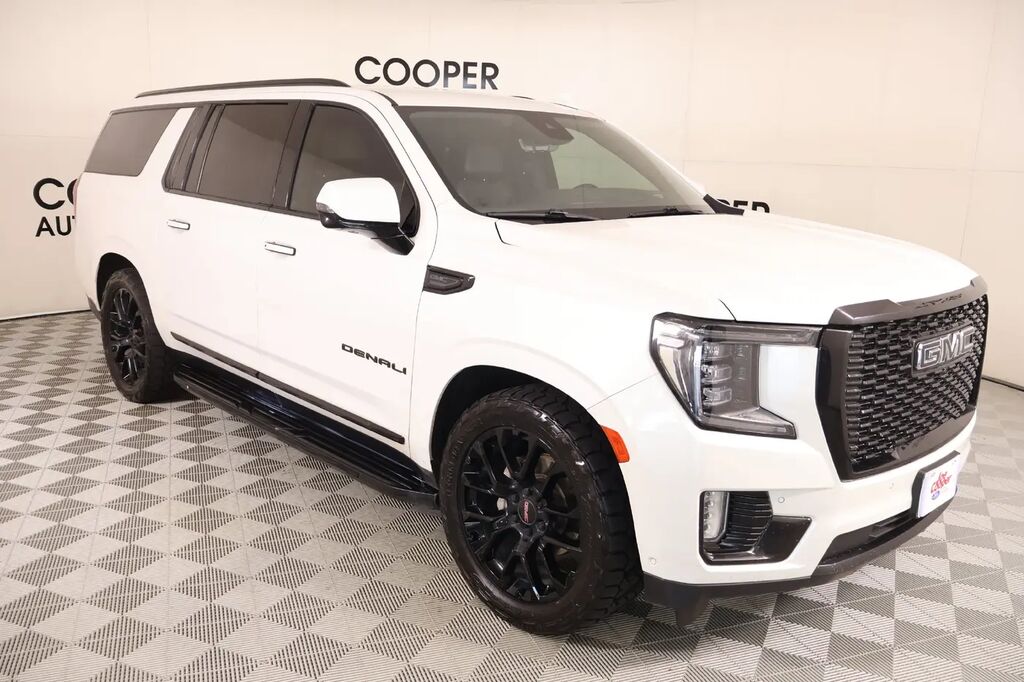 2023 GMC Yukon XL Denali — photo 1 of 13
