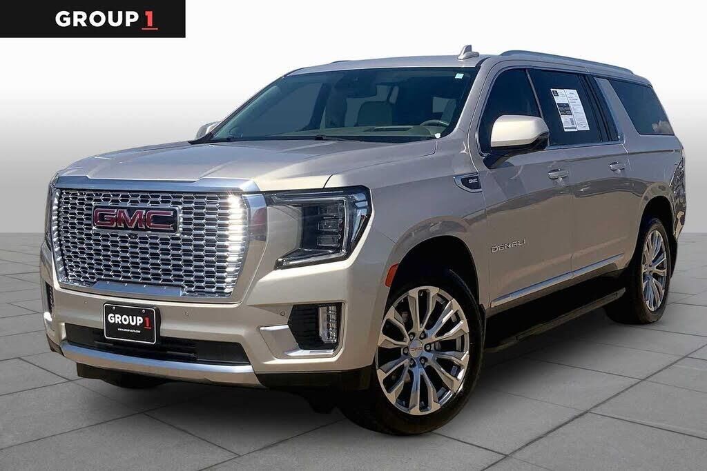 2023 GMC Yukon XL Denali — photo 1 of 13