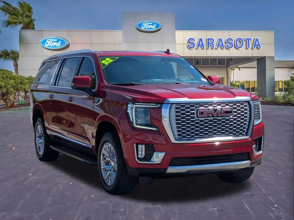 2022 GMC Yukon XL Denali — photo 1 of 26