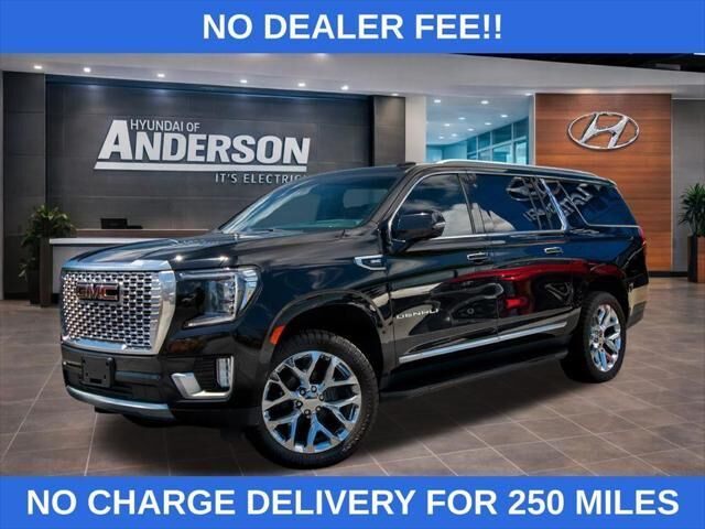 2023 GMC Yukon XL Denali — photo 1 of 13