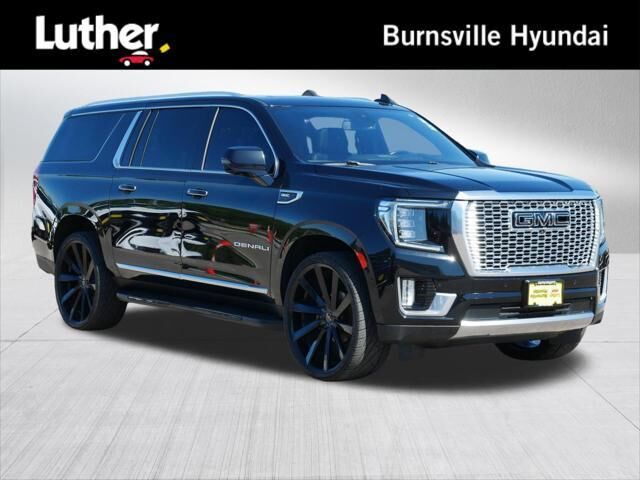 2022 GMC Yukon XL Denali — photo 1 of 13