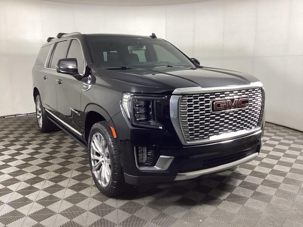 2022 GMC Yukon XL Denali — photo 1 of 1