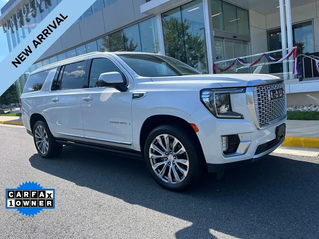 2021 GMC Yukon XL Denali — photo 1 of 13