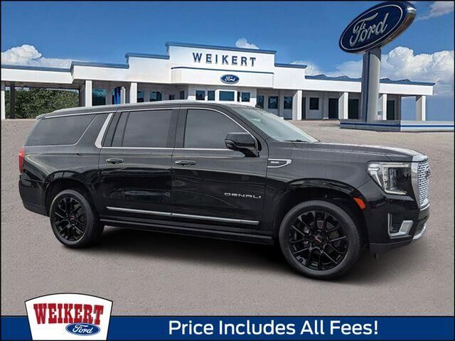 2023 GMC Yukon XL Denali — photo 1 of 13