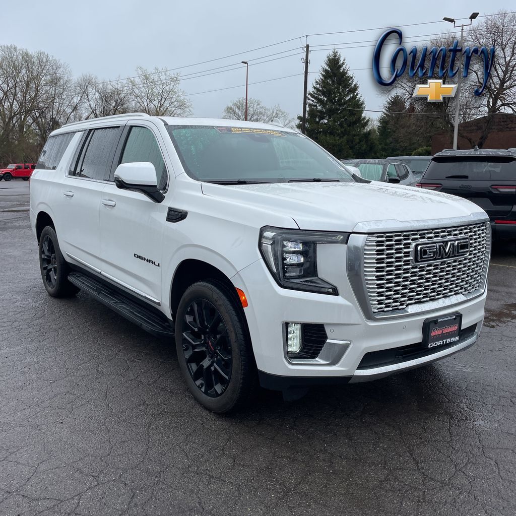 2024 GMC Yukon XL Denali — photo 1 of 13