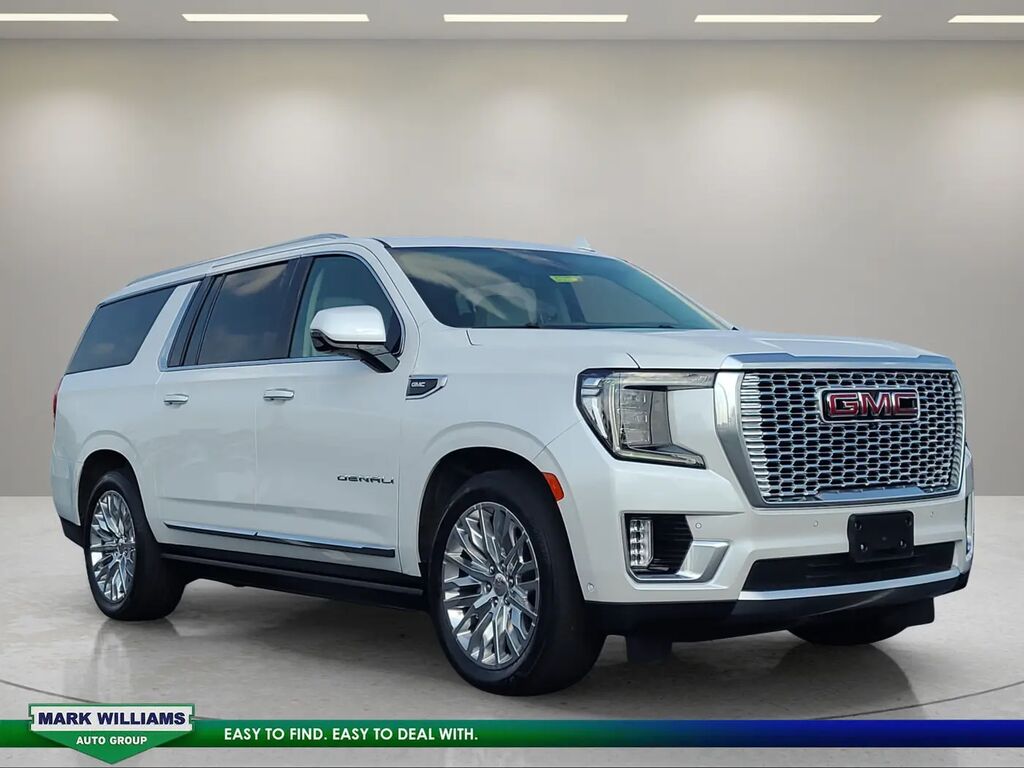 2024 GMC Yukon XL Denali — photo 1 of 12