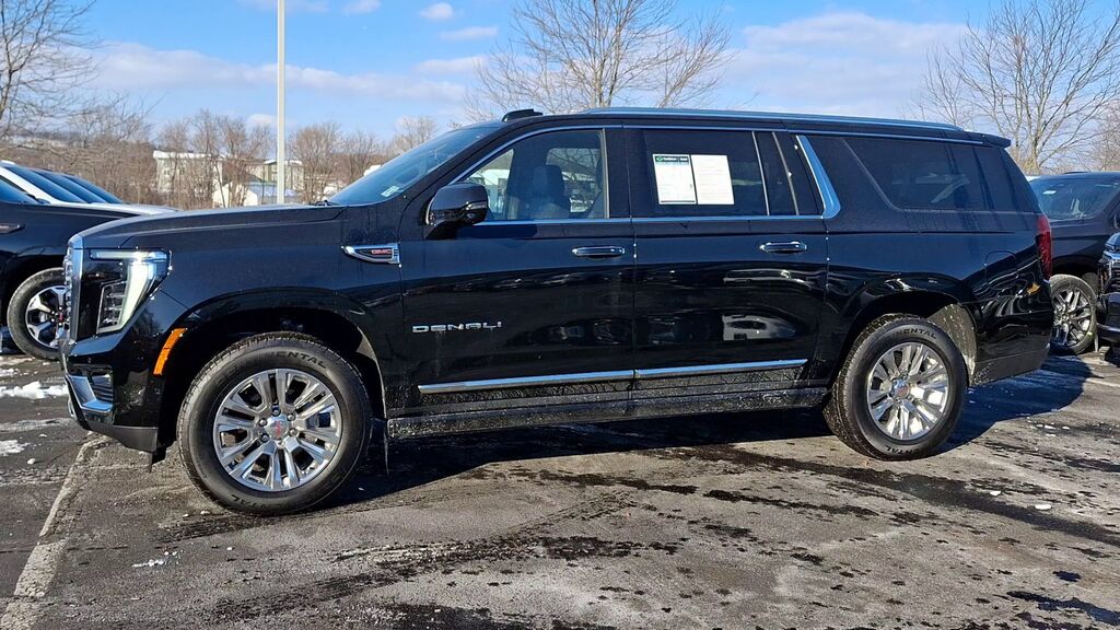 2026 GMC Yukon XL Denali — photo 1 of 7