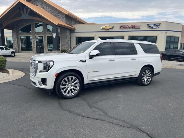 2023 GMC Yukon XL Denali — photo 1 of 13