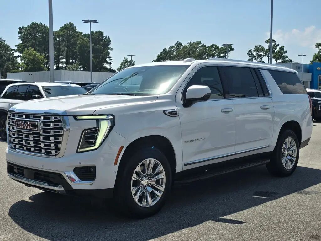 2025 GMC Yukon XL Denali — photo 1 of 13
