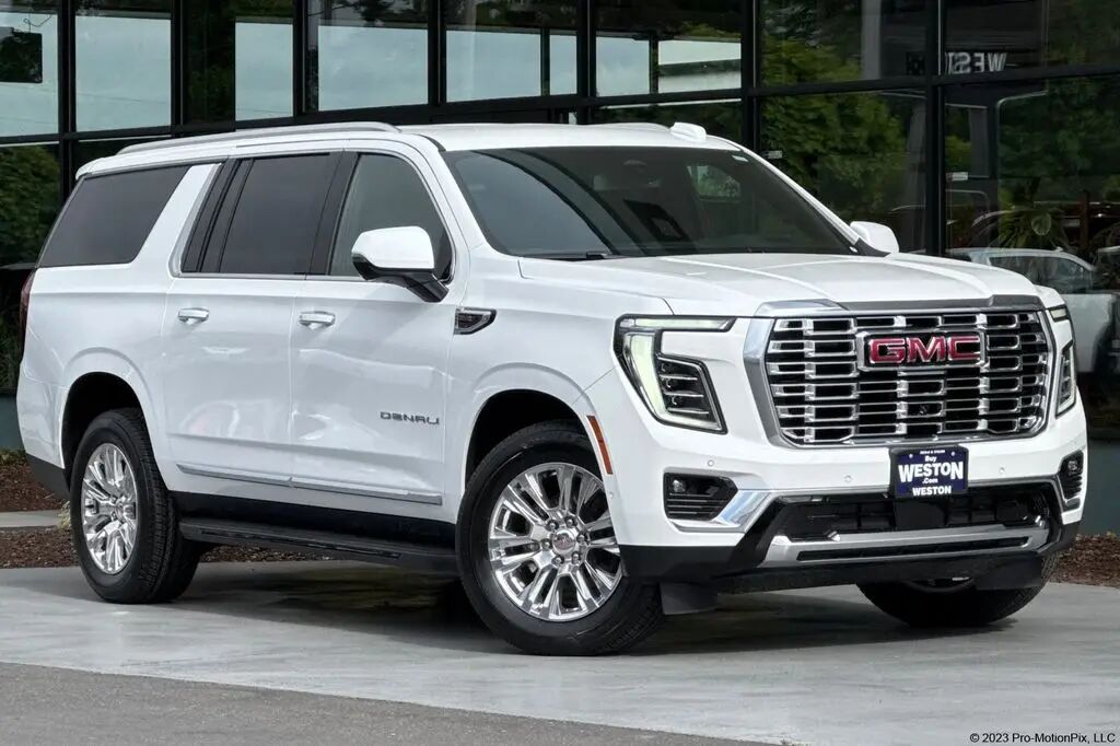 2025 GMC Yukon XL Denali — photo 1 of 13