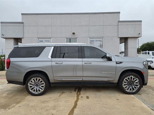 2023 GMC Yukon XL Denali Ultimate