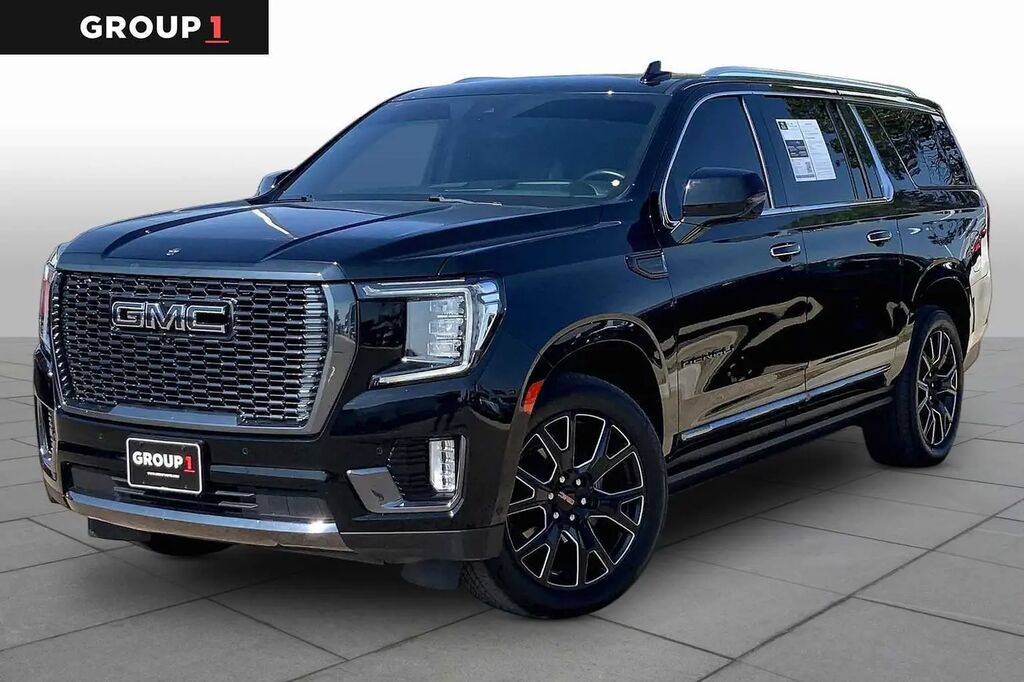 2024 GMC Yukon XL Denali Ultimate — photo 1 of 13