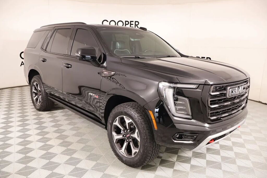 2025 GMC Yukon AT4 Ultimate — photo 1 of 13