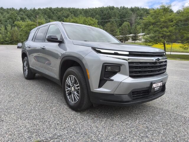 2024 Chevrolet Traverse LS
