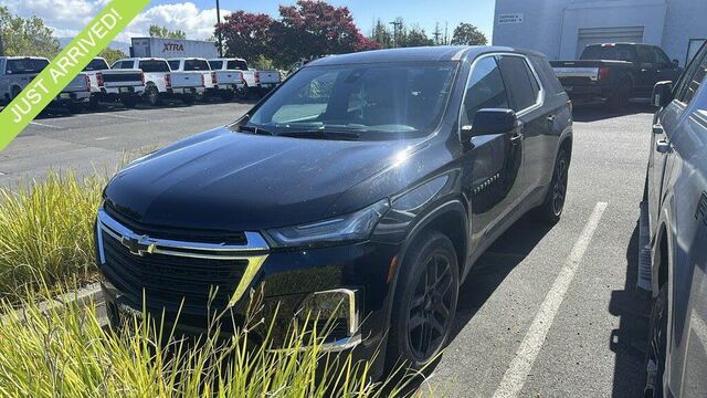 2022 Chevrolet Traverse LS