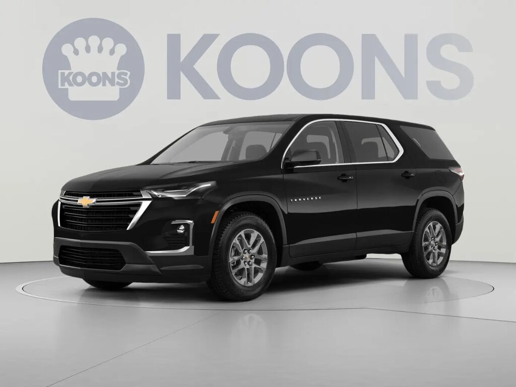 2023 Chevrolet Traverse LS — photo 1 of 16