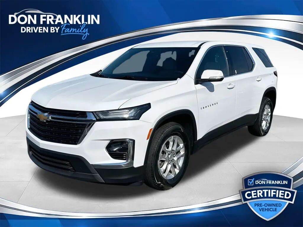 2023 Chevrolet Traverse LS — photo 1 of 13