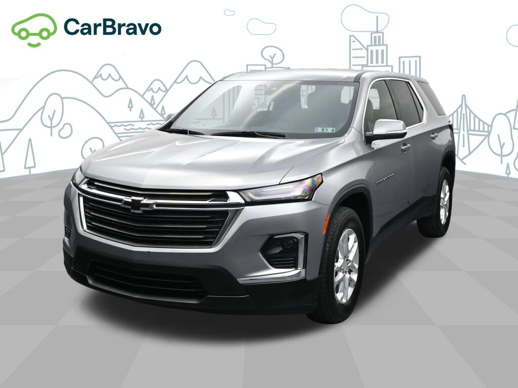 2023 Chevrolet Traverse LS — photo 1 of 7