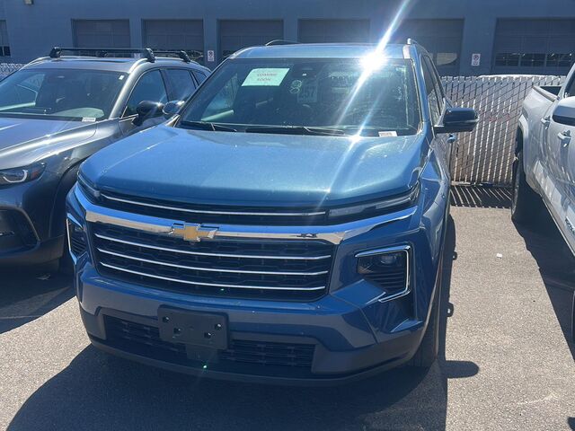 2024 Chevrolet Traverse FWD LT