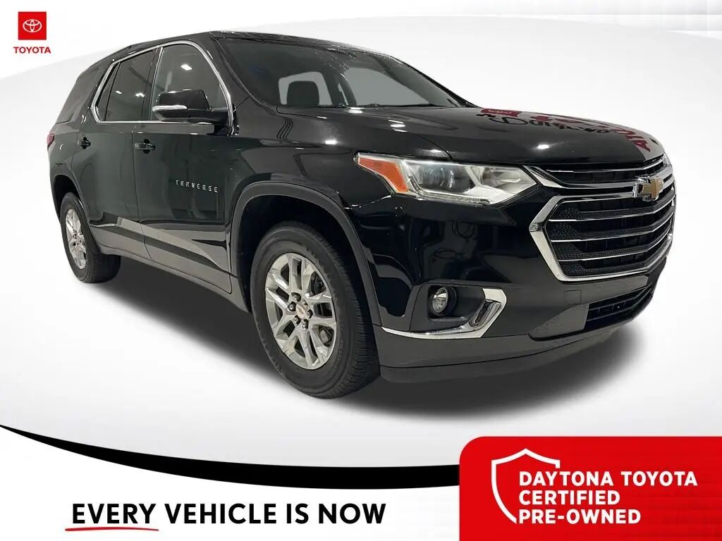 2021 Chevrolet Traverse LT Cloth — photo 1 of 1