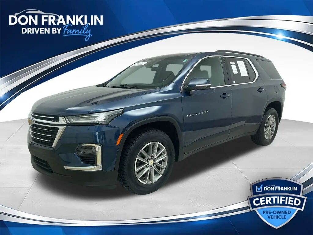 2023 Chevrolet Traverse LT Cloth — photo 1 of 13