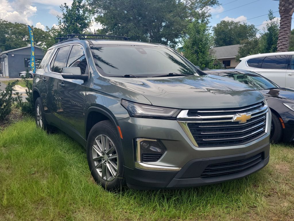 2023 Chevrolet Traverse LT — photo 1 of 1
