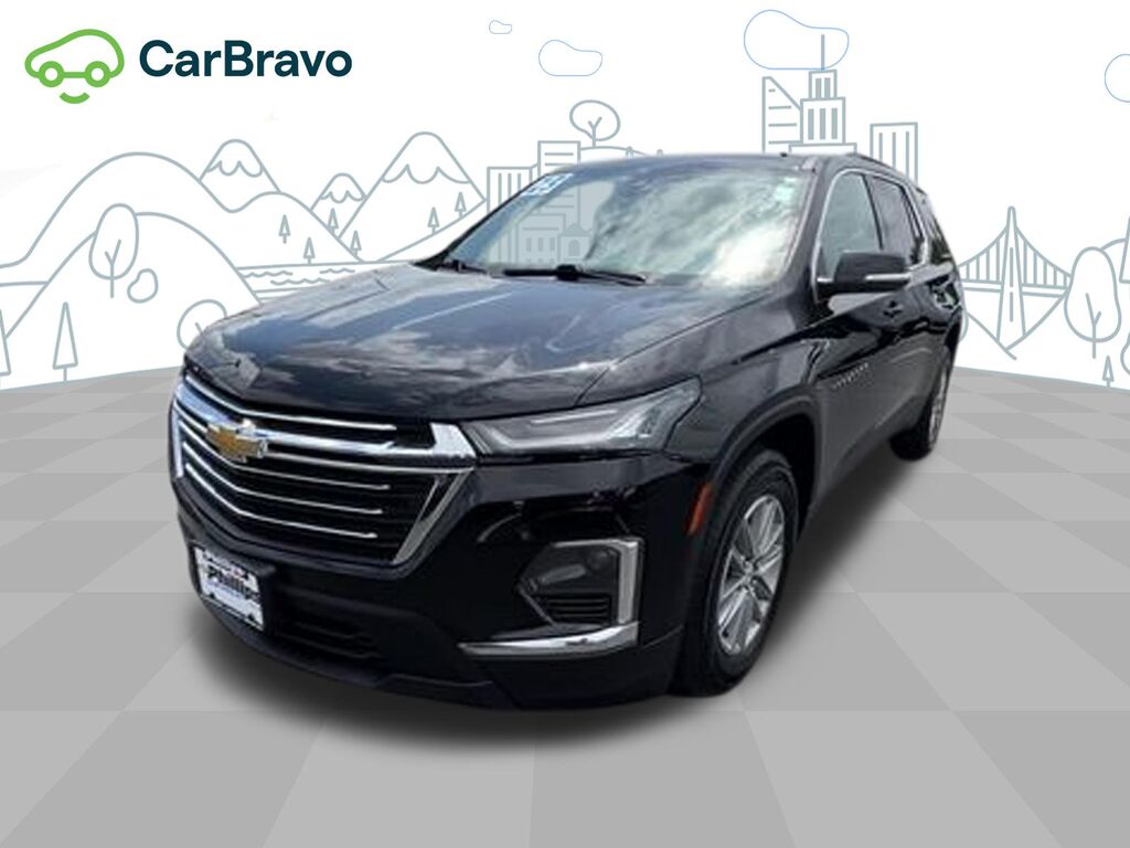 2023 Chevrolet Traverse LT Cloth — photo 1 of 6